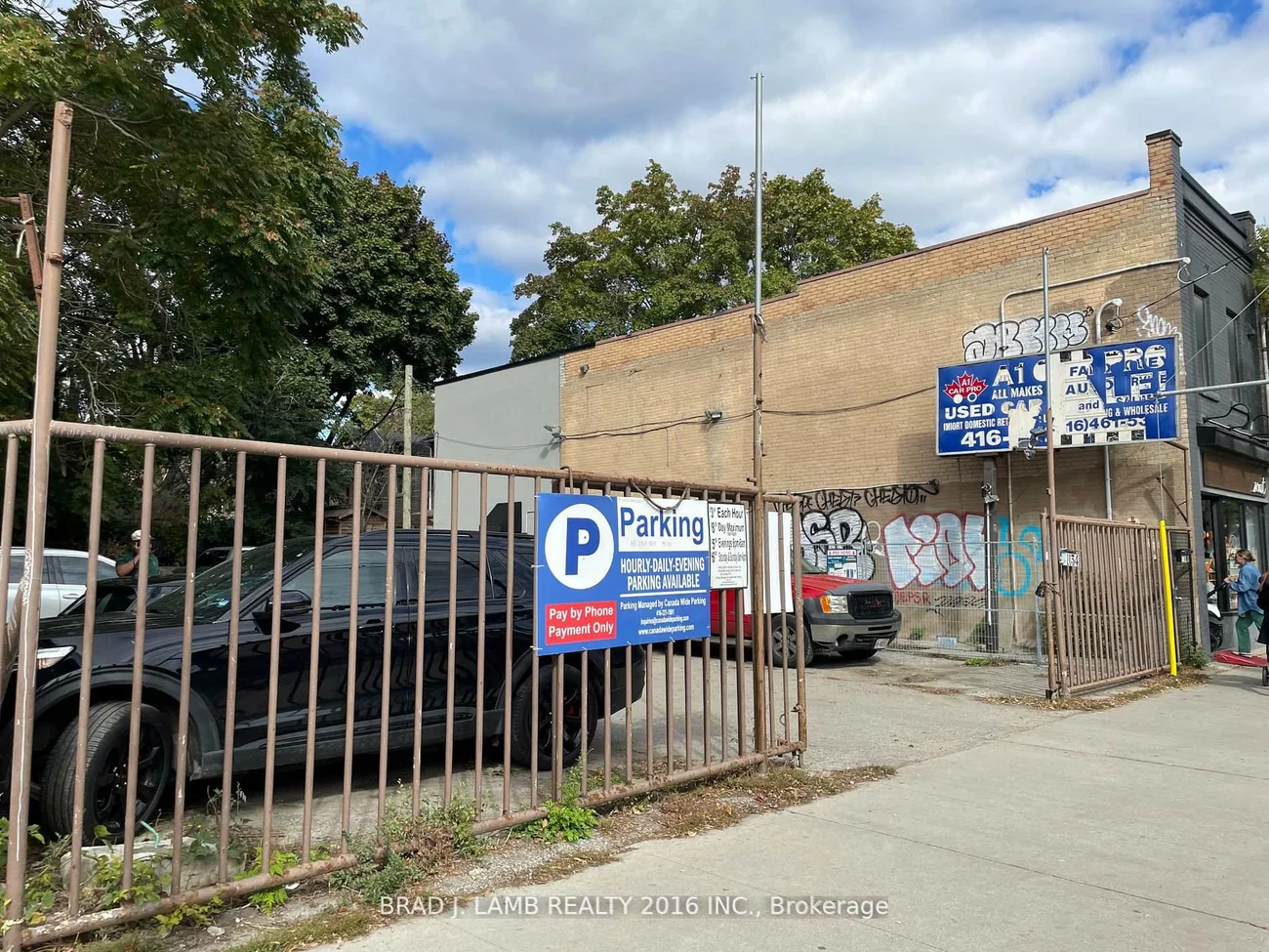 1134, Queen, South Riverdale, Toronto