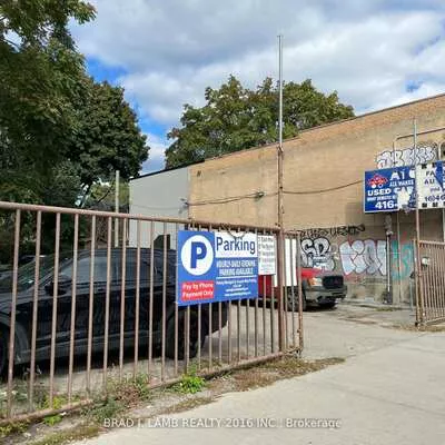 1134, Queen, South Riverdale, Toronto