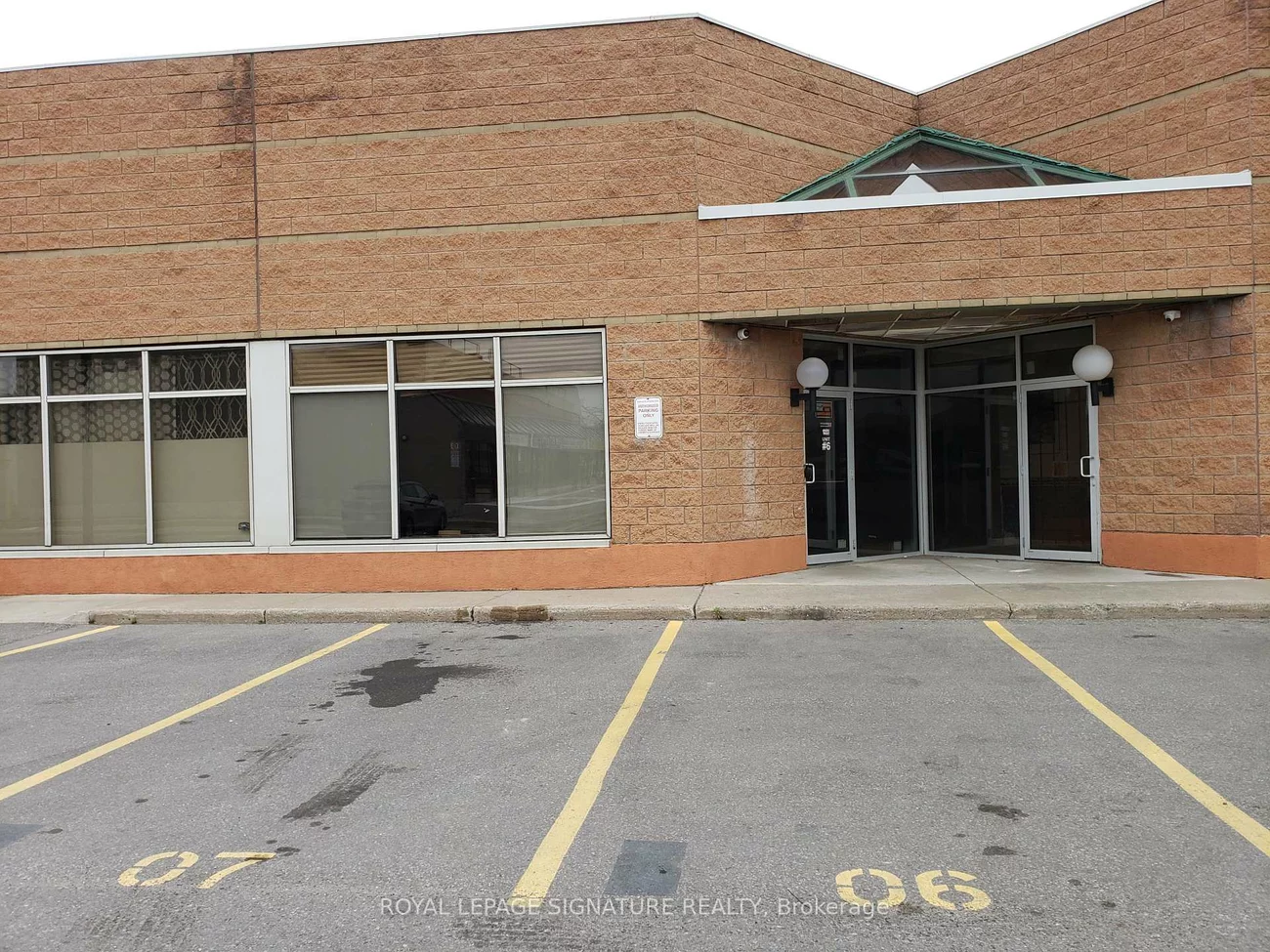 90, Ironside, Rouge E11, Toronto