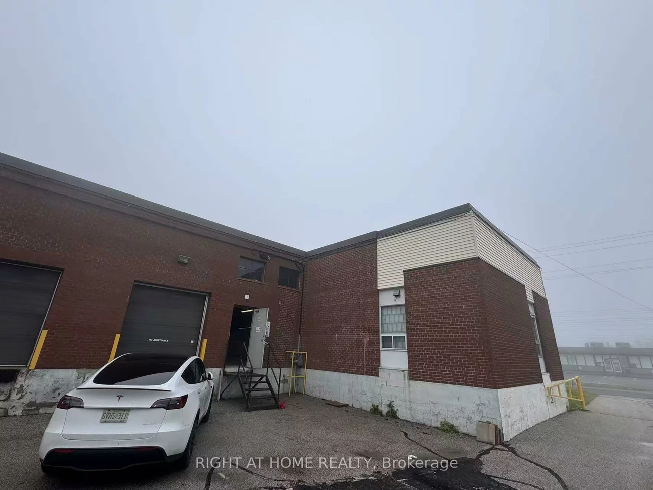 120, Midwest, Dorset Park, Toronto