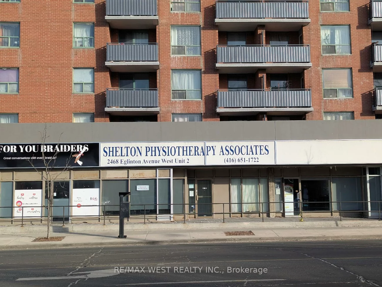 2468, Eglinton, Beechborough-Greenbrook, Toronto