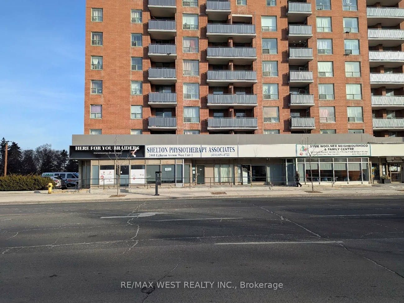 2468, Eglinton, Beechborough-Greenbrook, Toronto