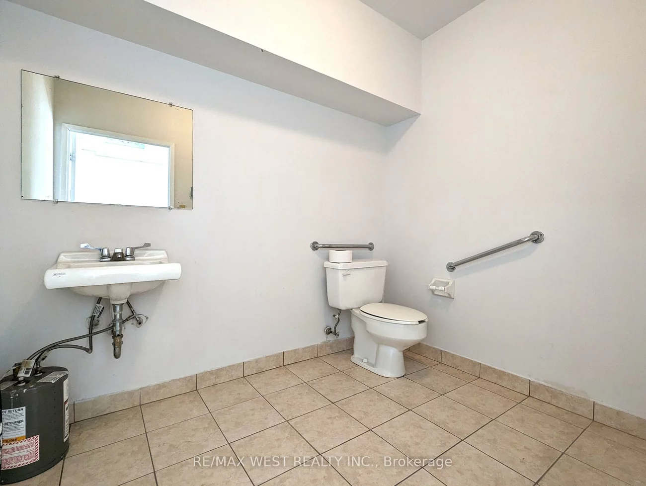 2468, Eglinton, Beechborough-Greenbrook, Toronto