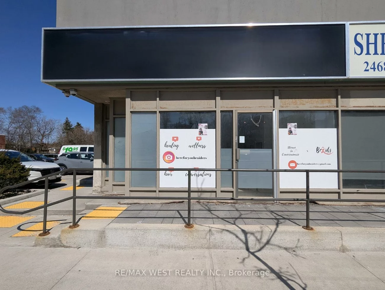 2468, Eglinton, Beechborough-Greenbrook, Toronto
