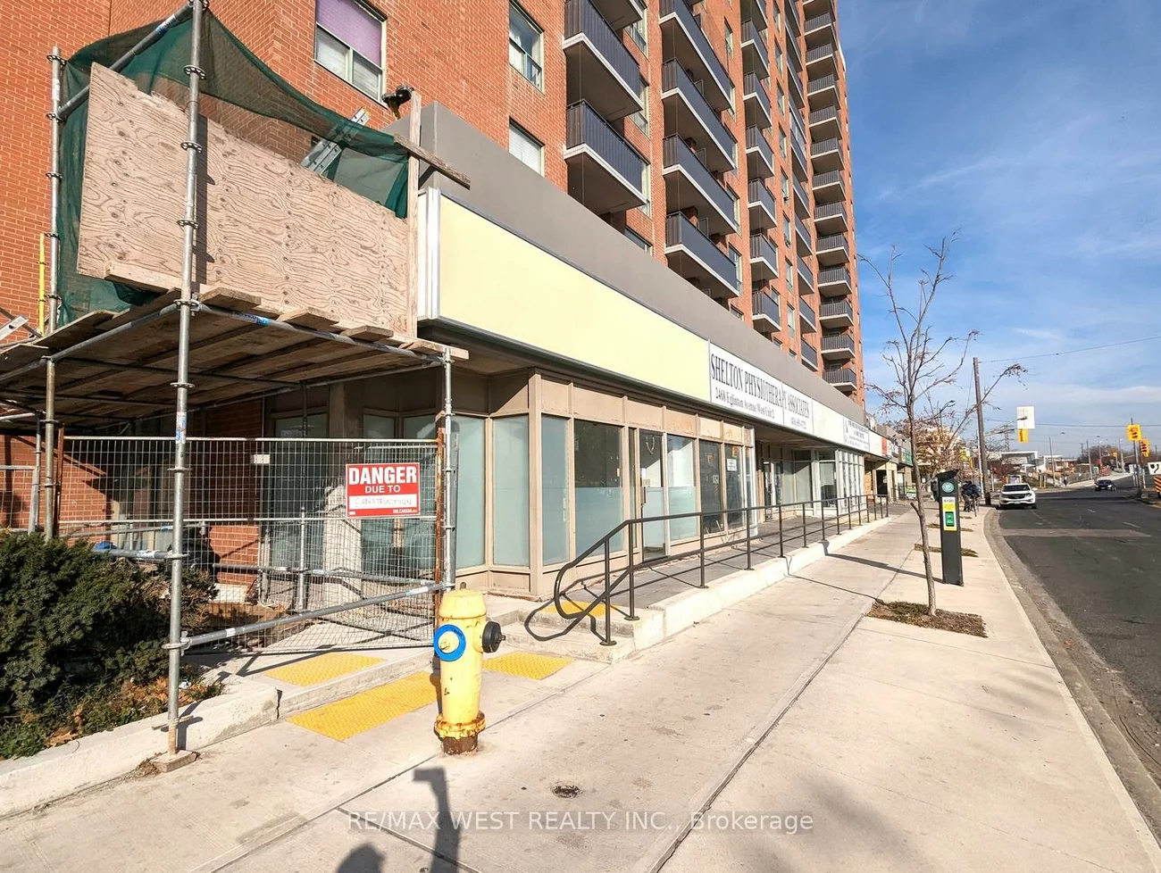 2468, Eglinton, Beechborough-Greenbrook, Toronto