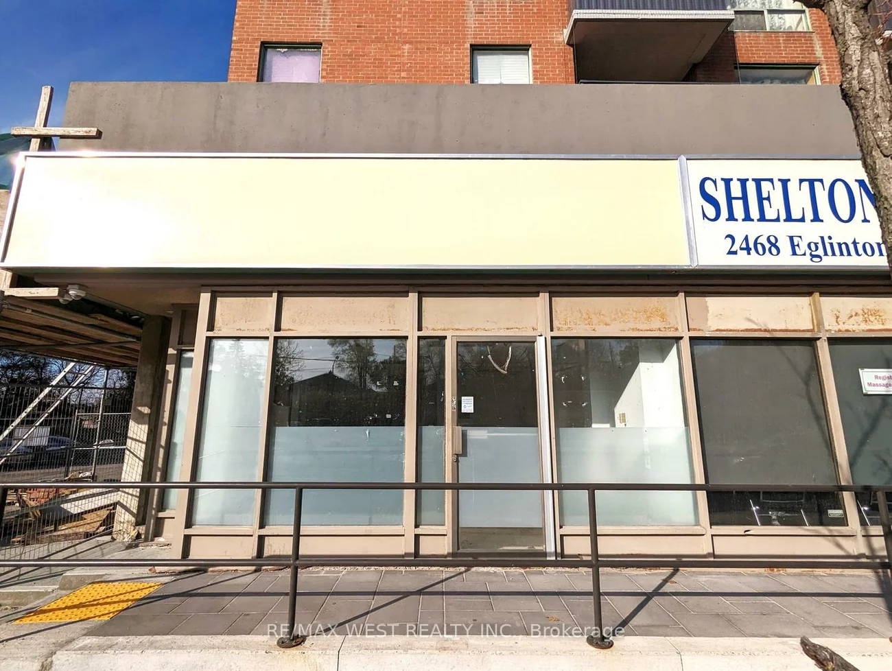 2468, Eglinton, Beechborough-Greenbrook, Toronto