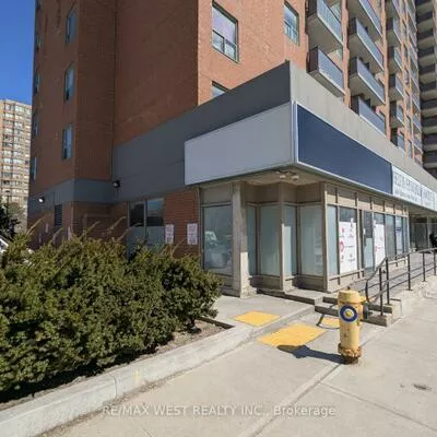 2468, Eglinton, Beechborough-Greenbrook, Toronto