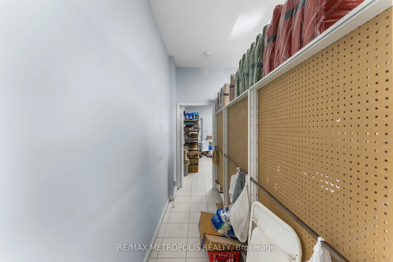 2661, ISLINGTON, Thistletown-Beaumonde Heights, Toronto