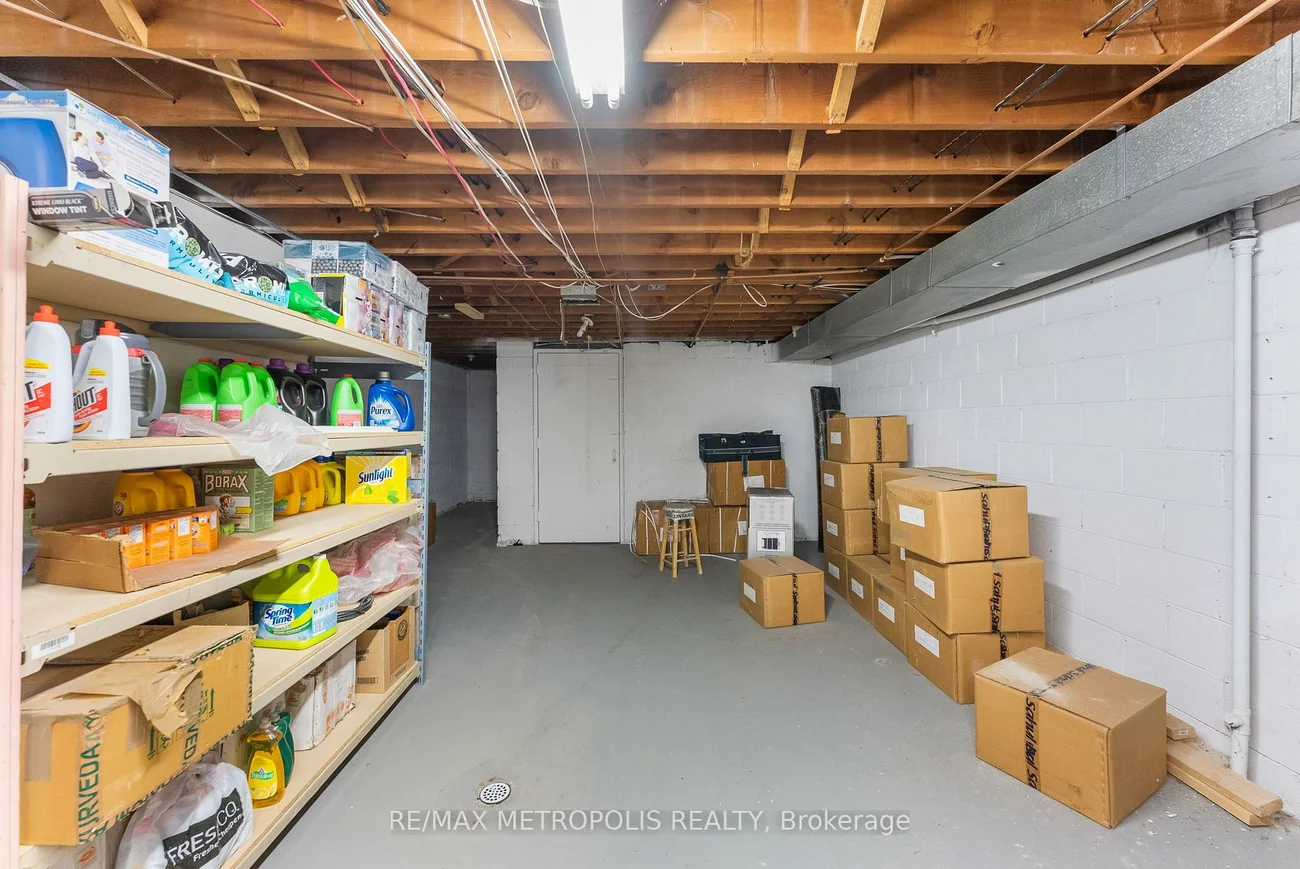 2661, ISLINGTON, Thistletown-Beaumonde Heights, Toronto