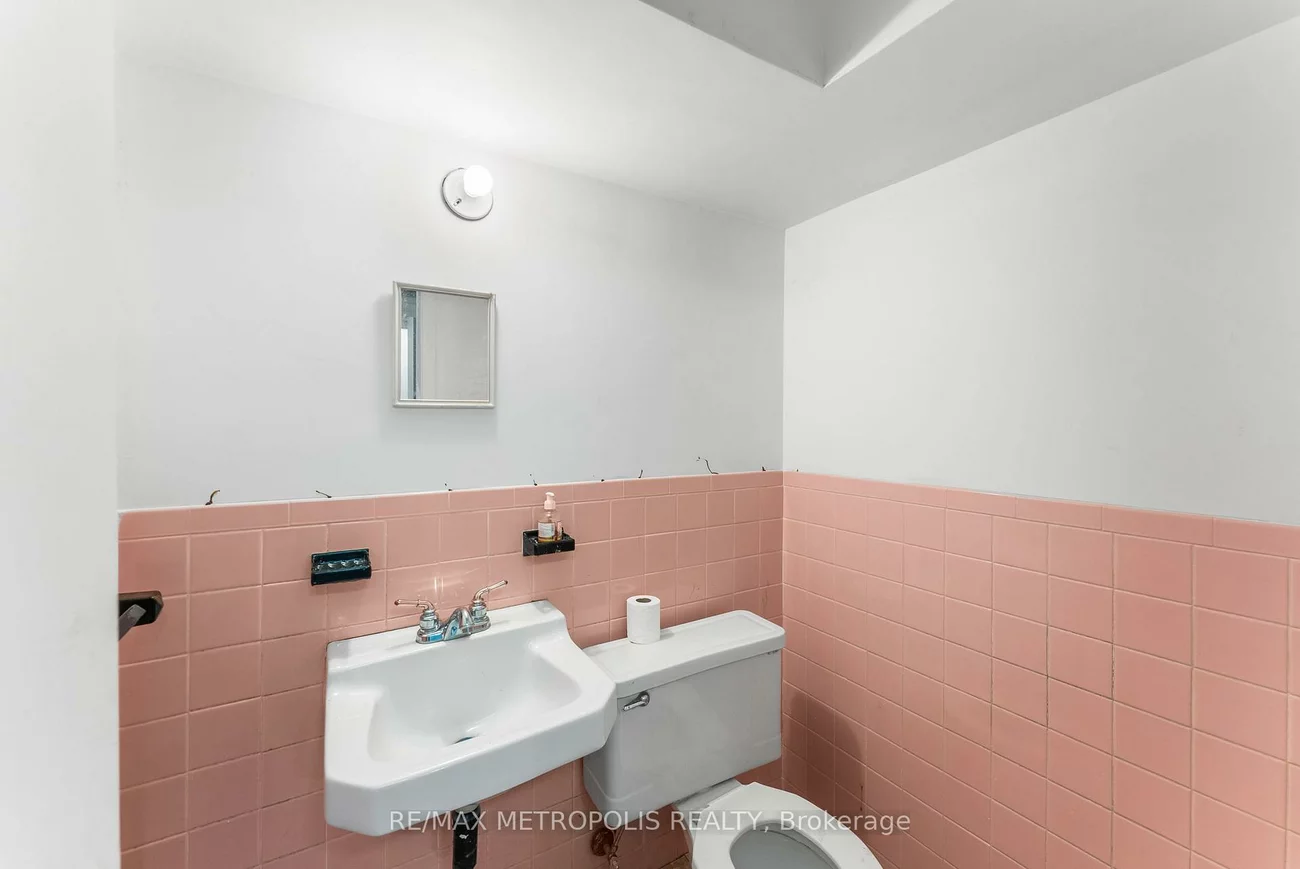 2661, ISLINGTON, Thistletown-Beaumonde Heights, Toronto