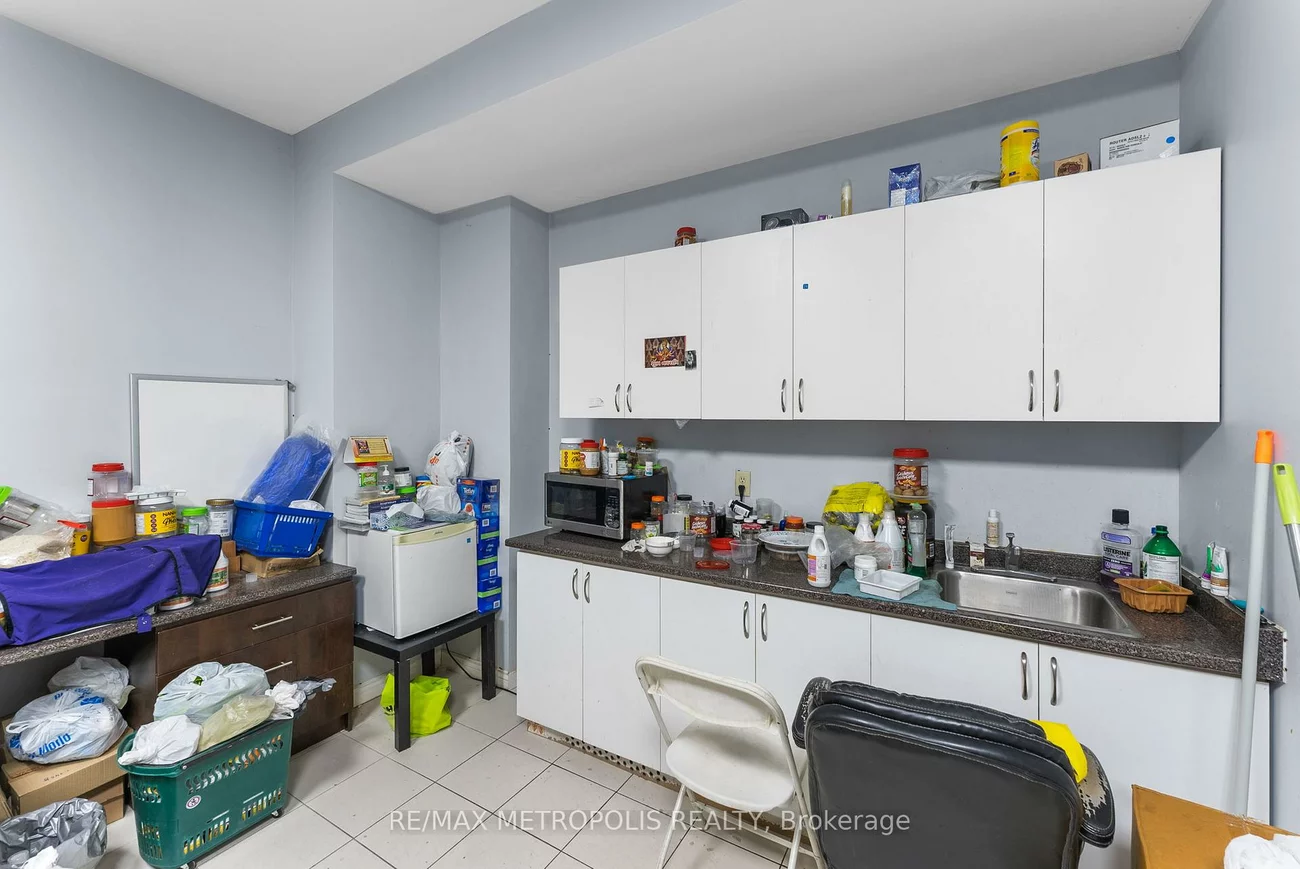 2661, ISLINGTON, Thistletown-Beaumonde Heights, Toronto