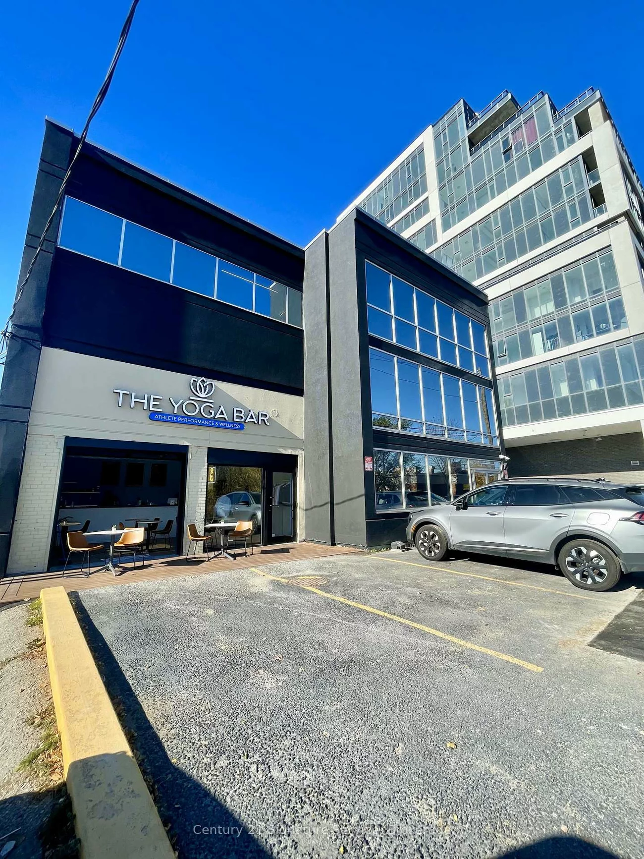 10, Plastics, Stonegate-Queensway, Toronto