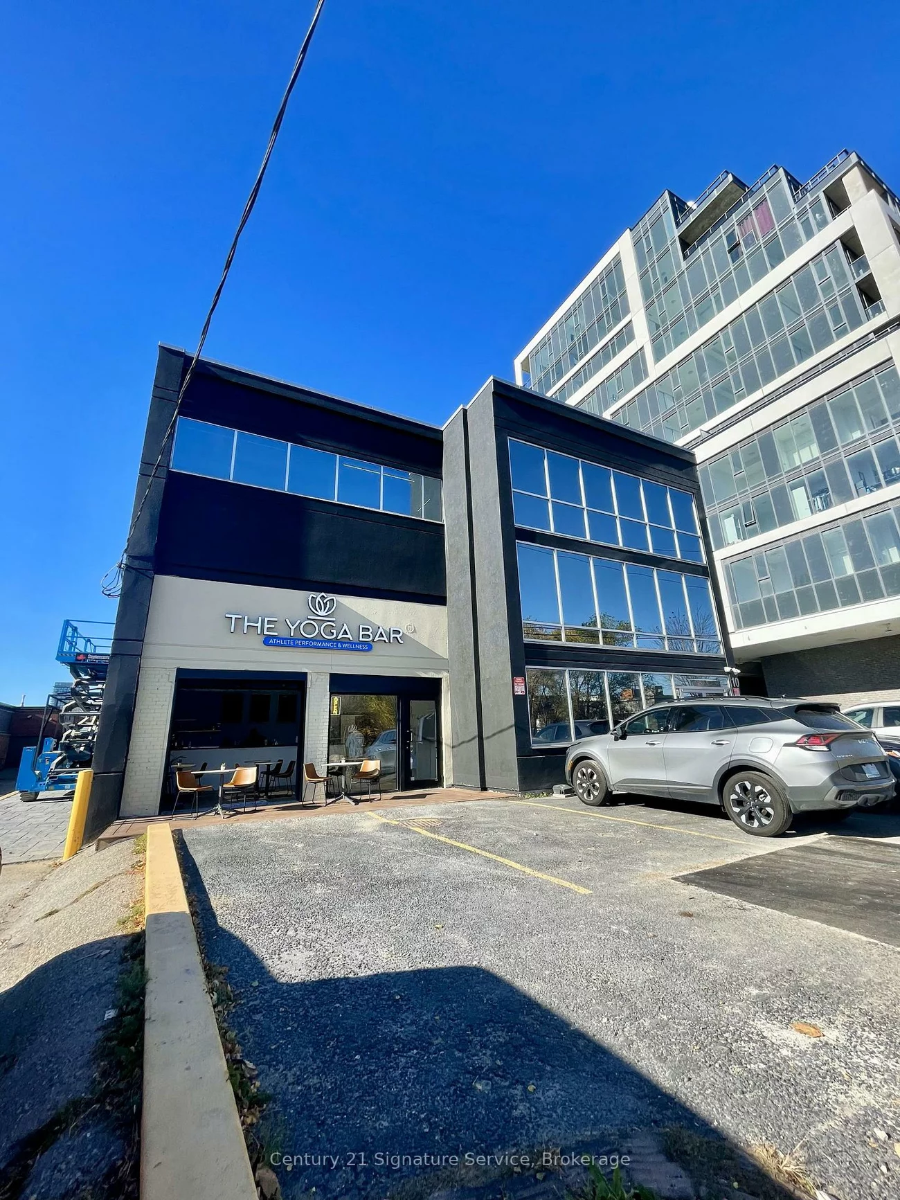 10, Plastics, Stonegate-Queensway, Toronto