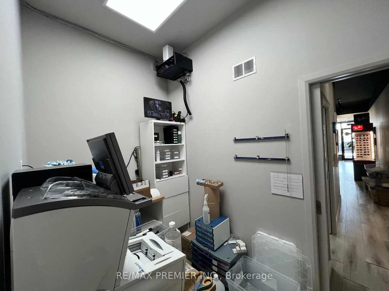2437, Finch, Humbermede, Toronto