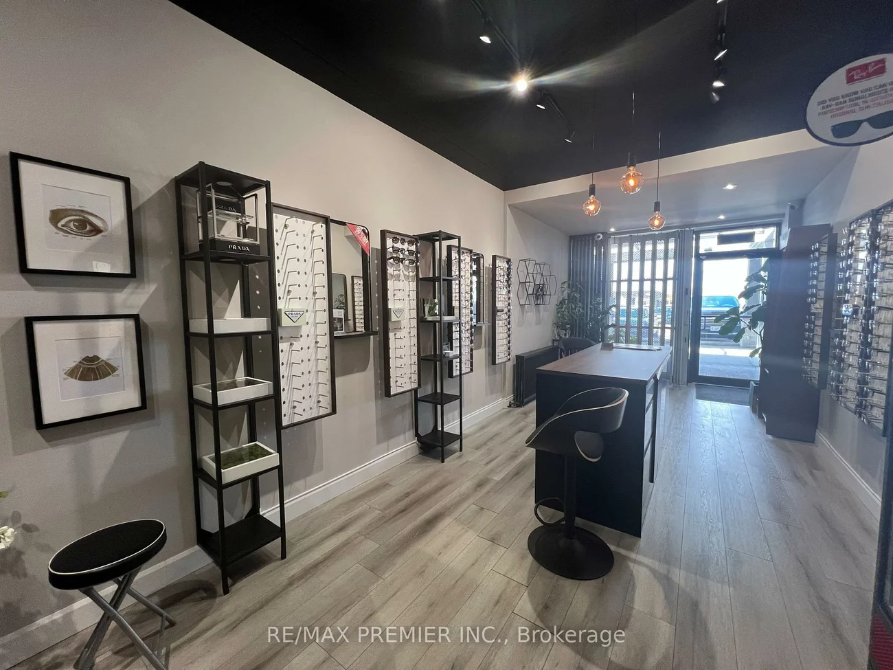 2437, Finch, Humbermede, Toronto