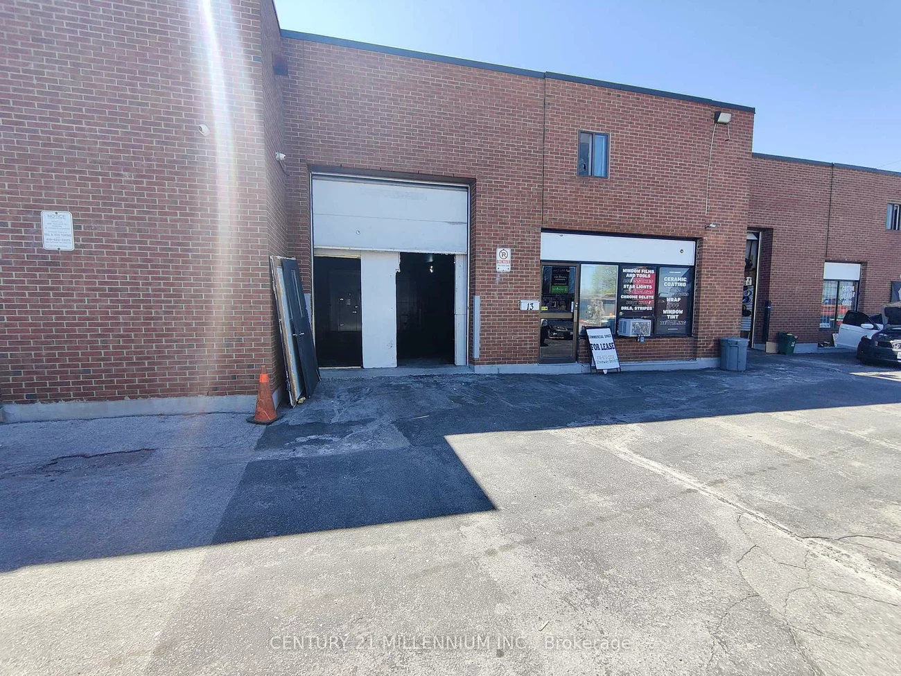 1, Steinway, West Humber-Clairville, Toronto