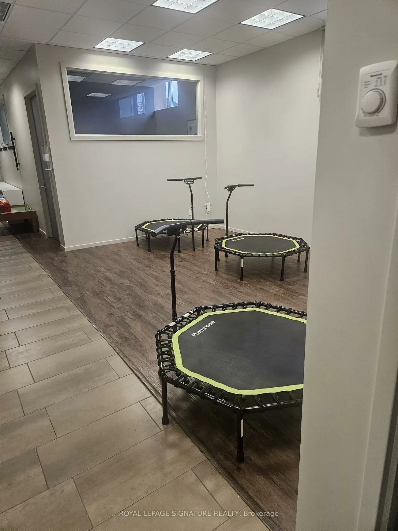 204, Pellatt, Humberlea-Pelmo Park W5, Toronto