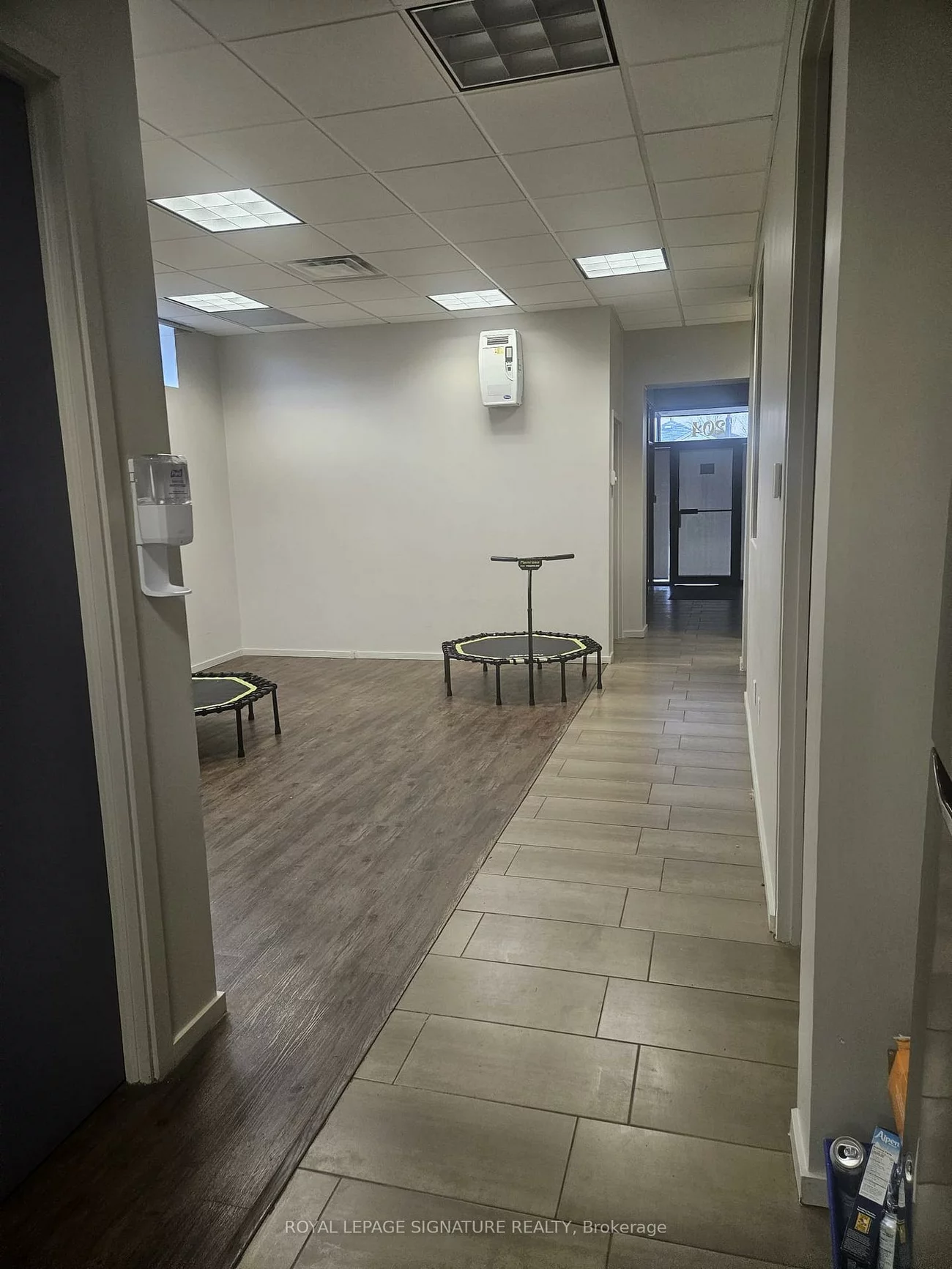 204, Pellatt, Humberlea-Pelmo Park W5, Toronto