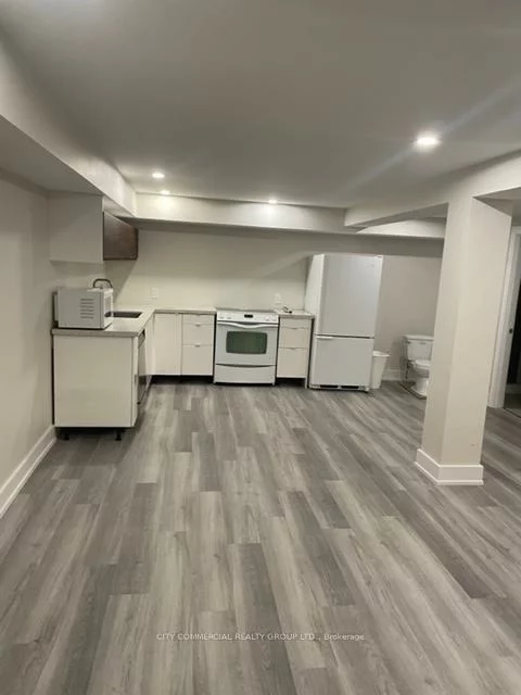 699, The Queensway, Stonegate-Queensway, Toronto