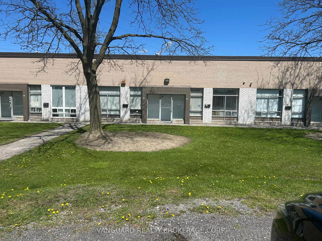 17, Canso, West Humber-Clairville, Toronto