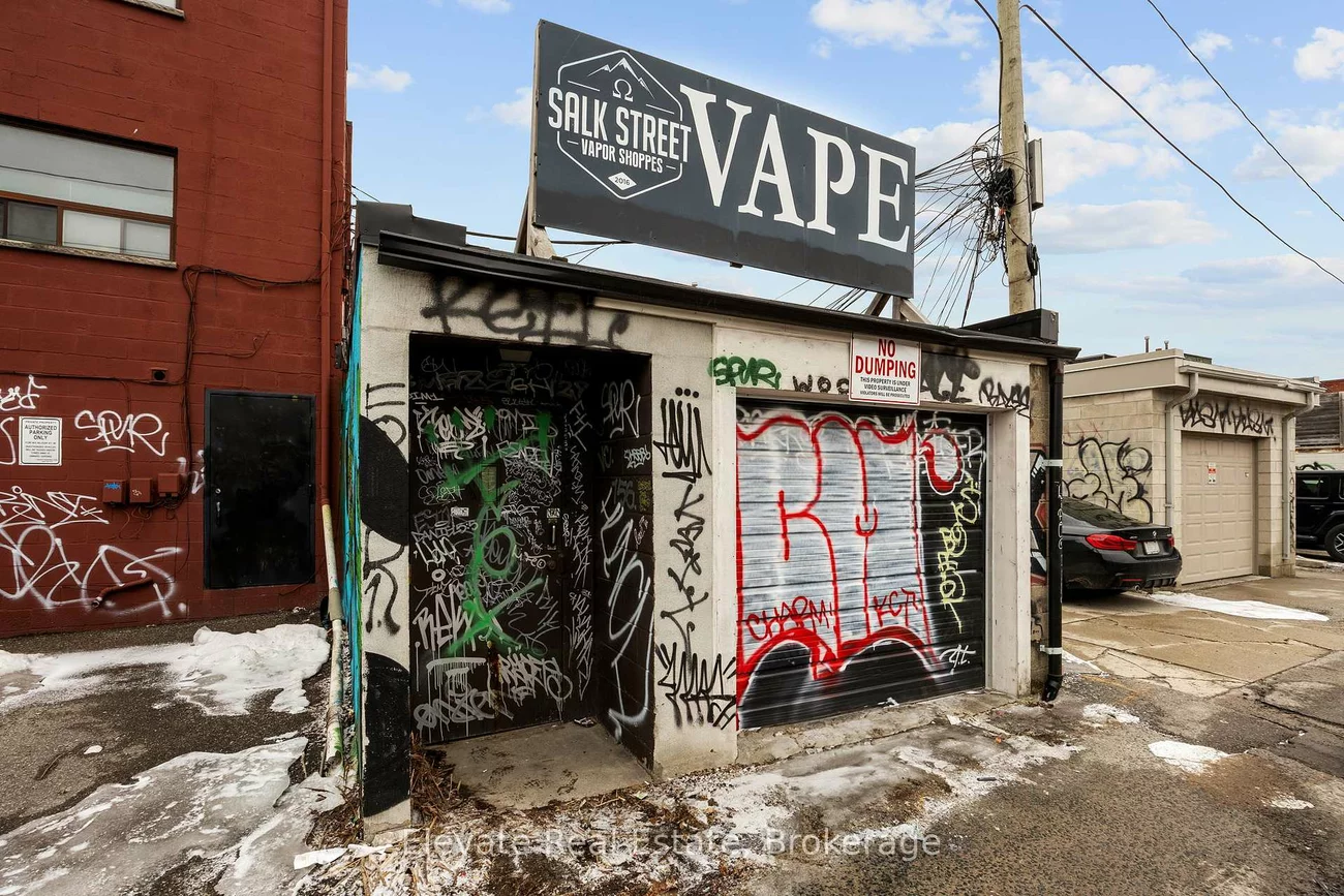 904, Bloor, Dovercourt-Wallace Emerson-Junction, Toronto
