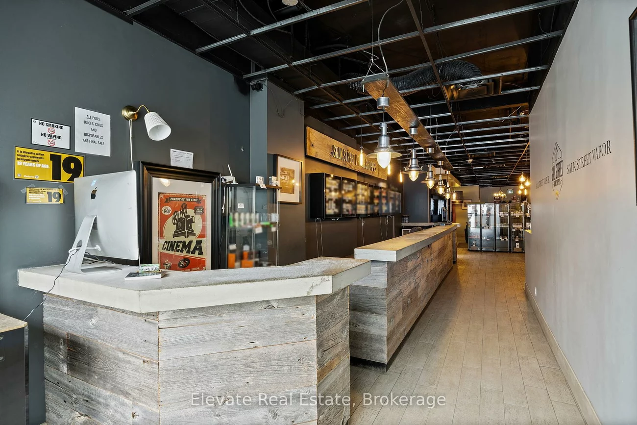 904, Bloor, Dovercourt-Wallace Emerson-Junction, Toronto
