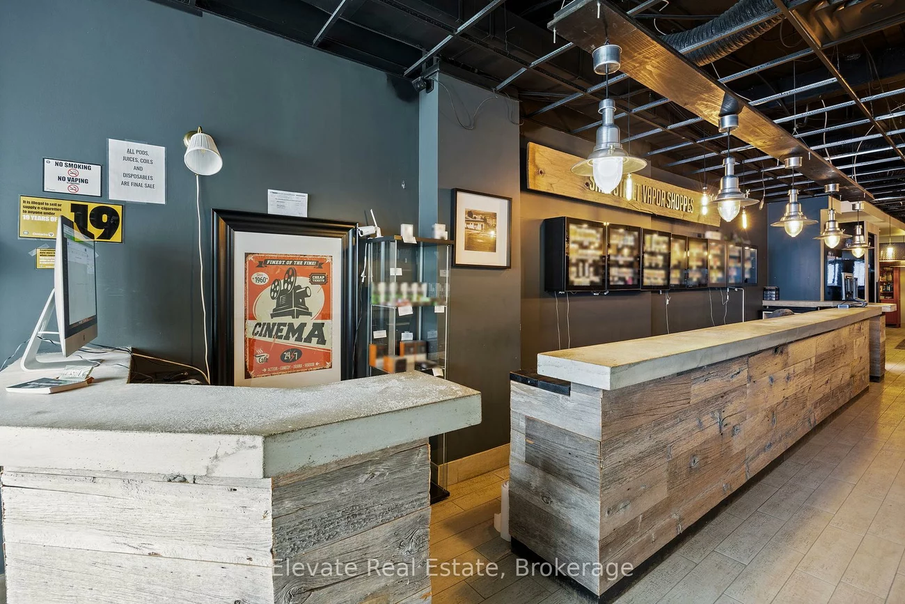904, Bloor, Dovercourt-Wallace Emerson-Junction, Toronto