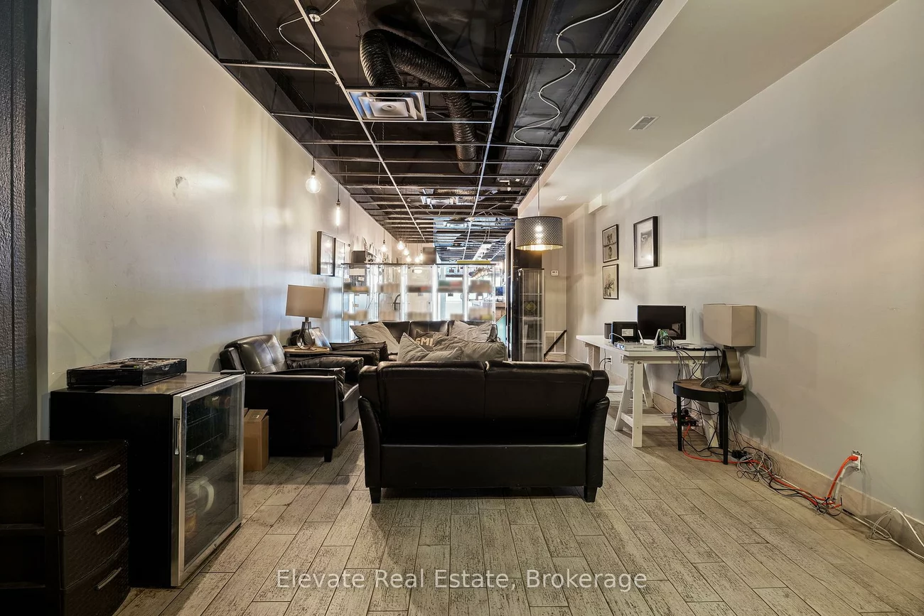 904, Bloor, Dovercourt-Wallace Emerson-Junction, Toronto
