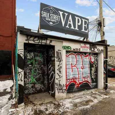 904, Bloor, Dovercourt-Wallace Emerson-Junction, Toronto
