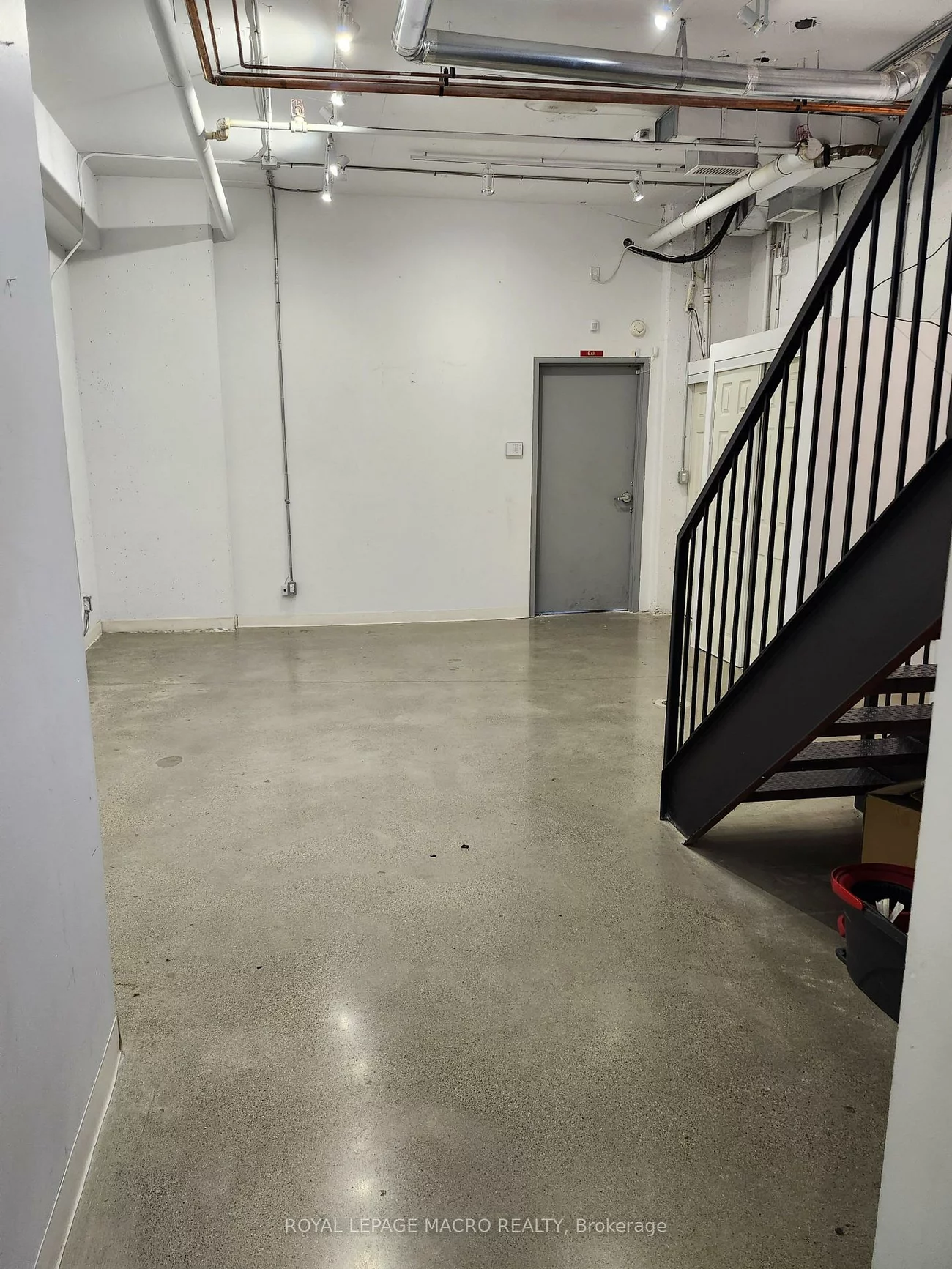 1205, Queen, South Parkdale, Toronto