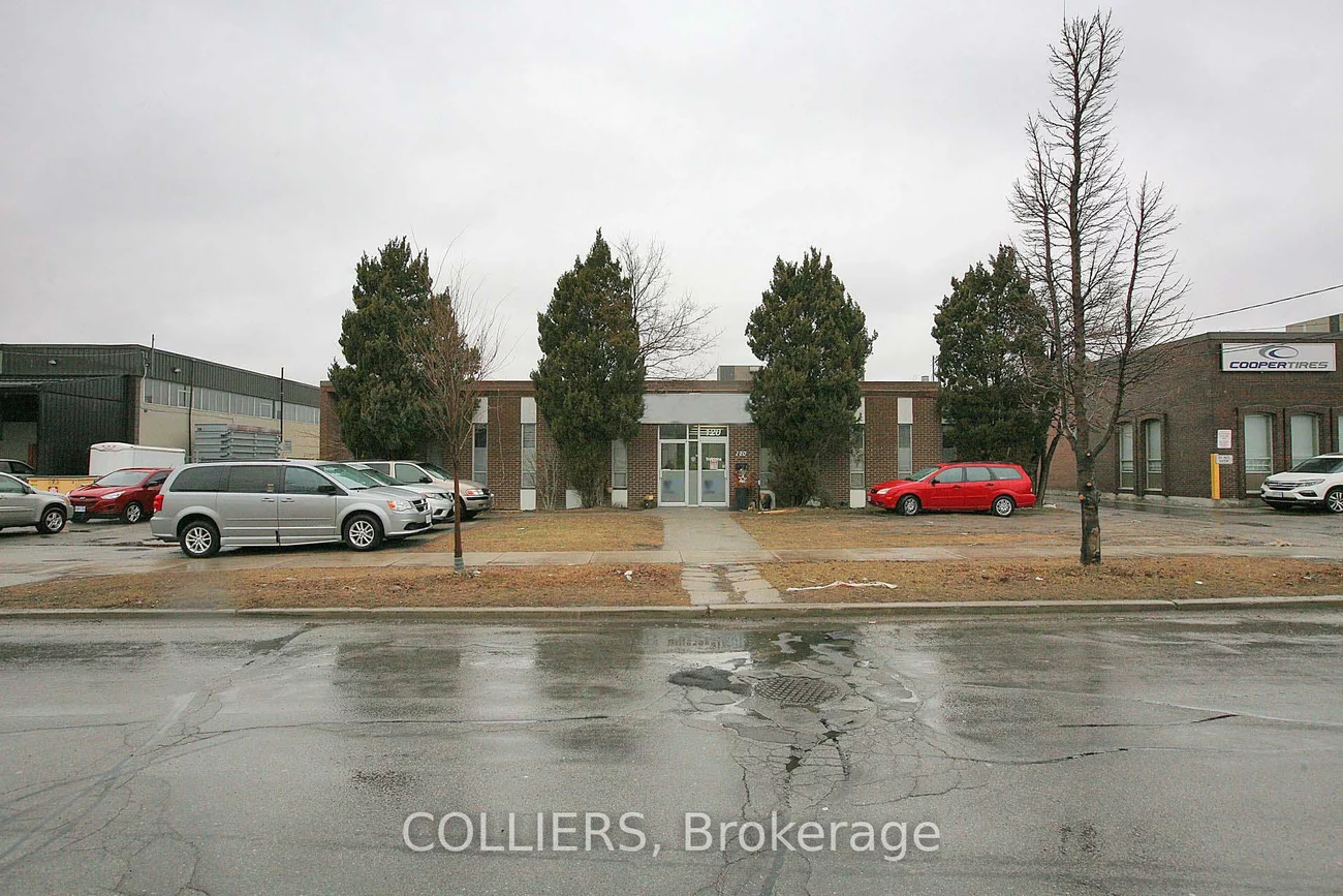 120, St.Regis, York University Heights, Toronto