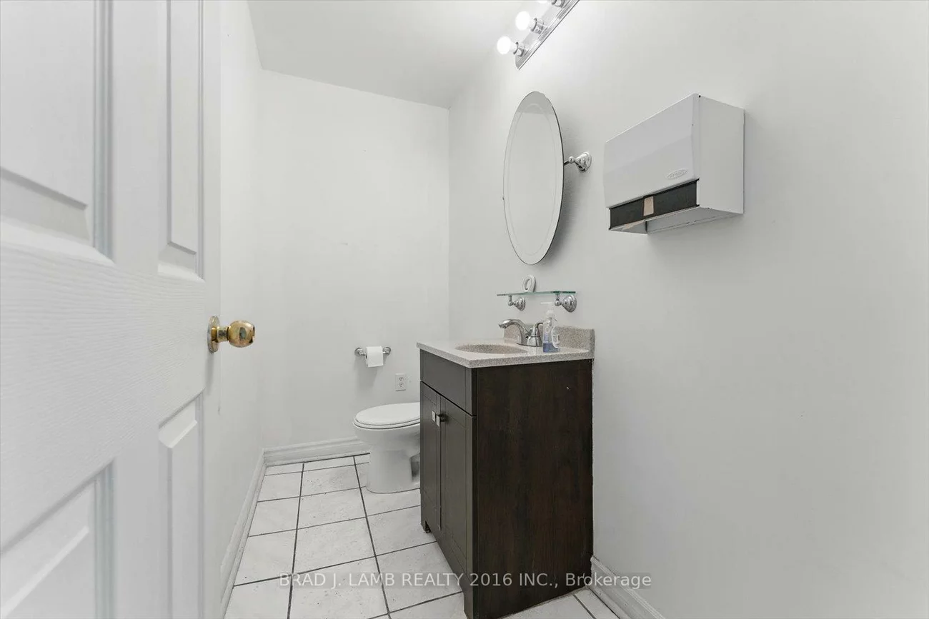 2957, Dundas, Junction Area, Toronto
