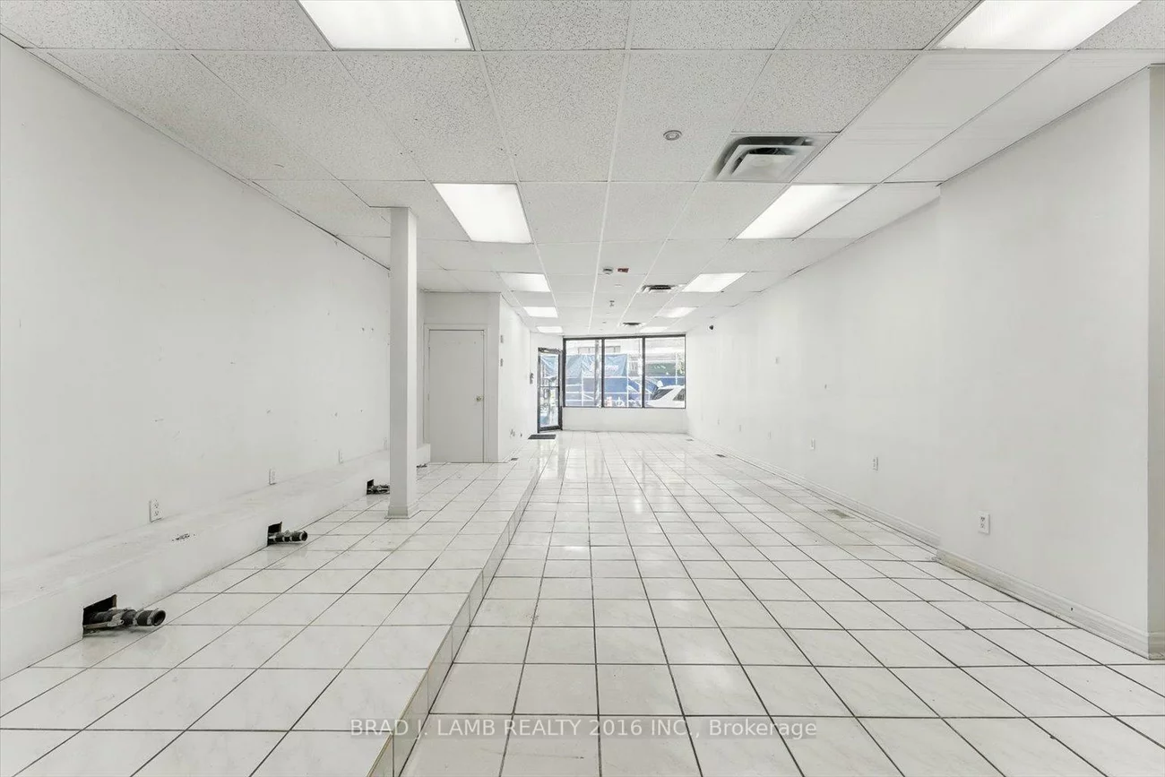 2957, Dundas, Junction Area, Toronto