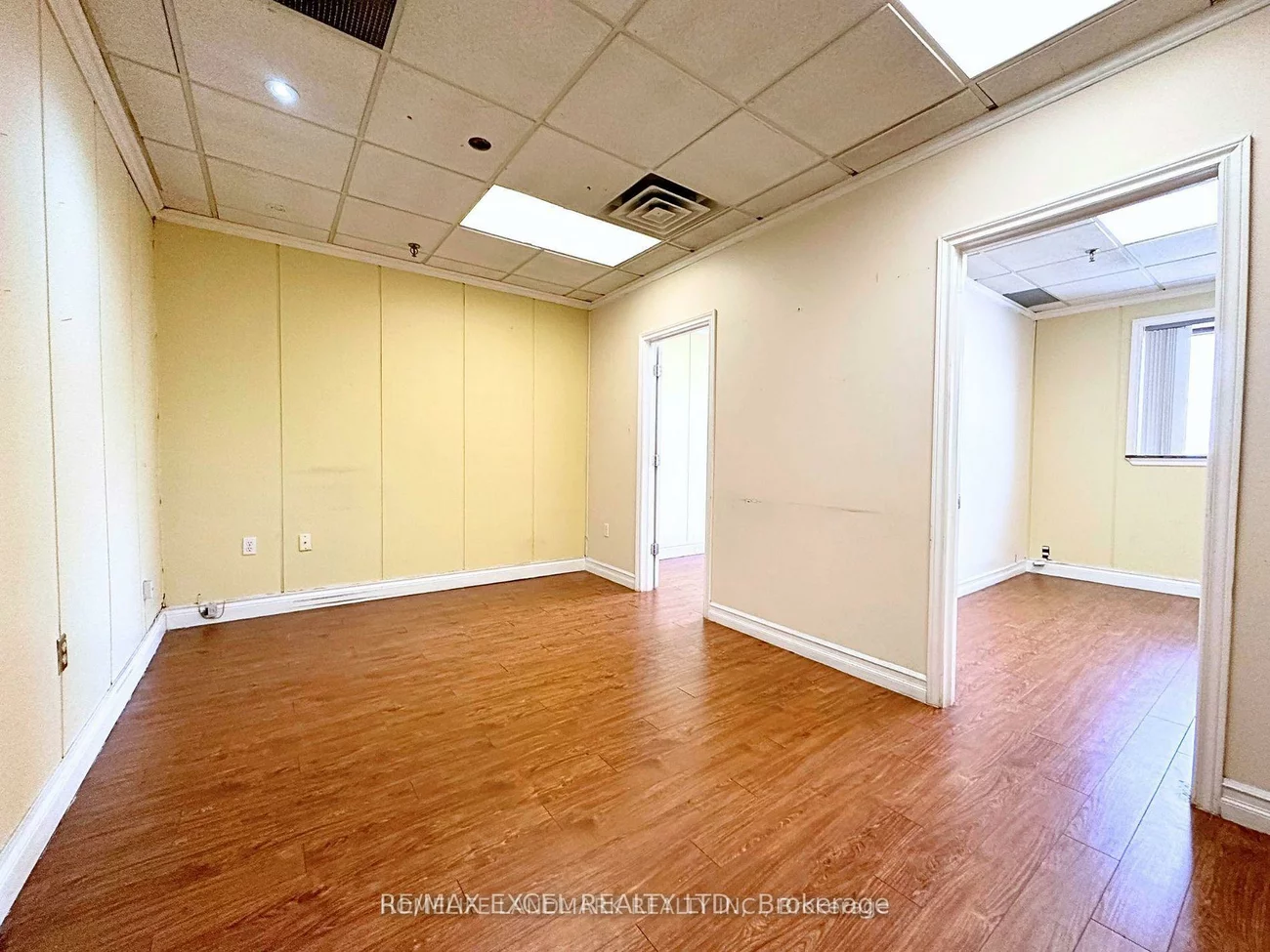 705, Lawrence, Yorkdale-Glen Park, Toronto