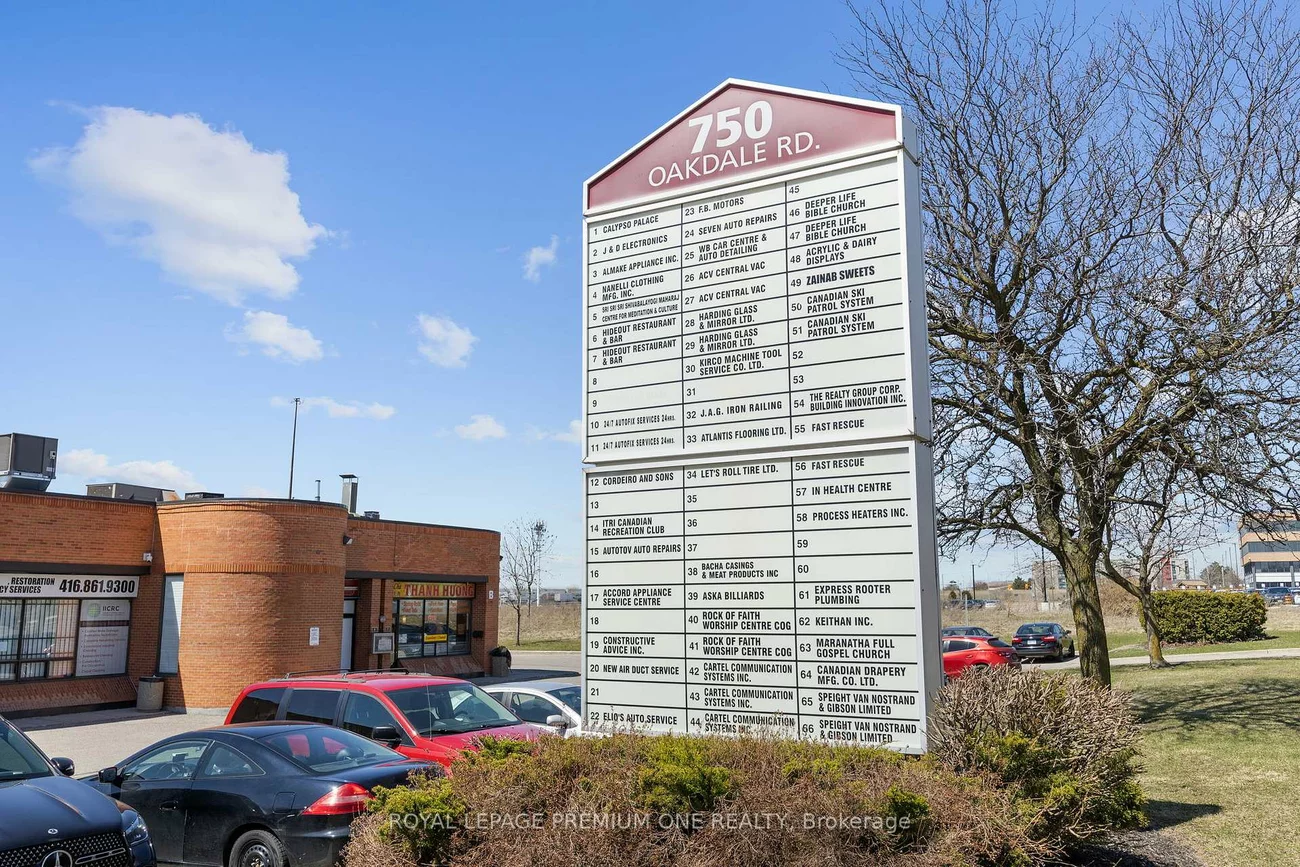 750, Oakdale, Glenfield-Jane Heights, Toronto