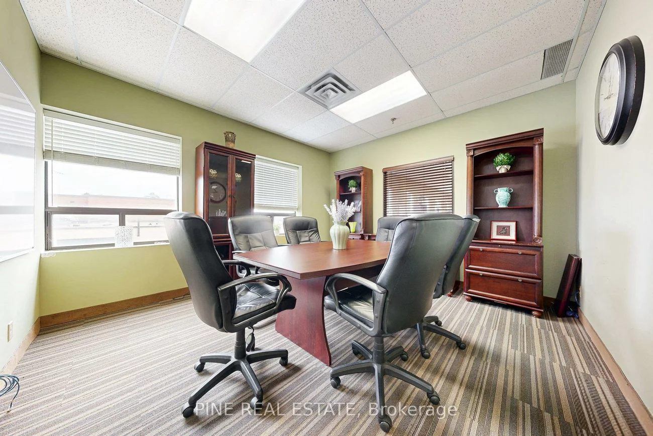 61, Advance, Islington-City Centre West, Toronto