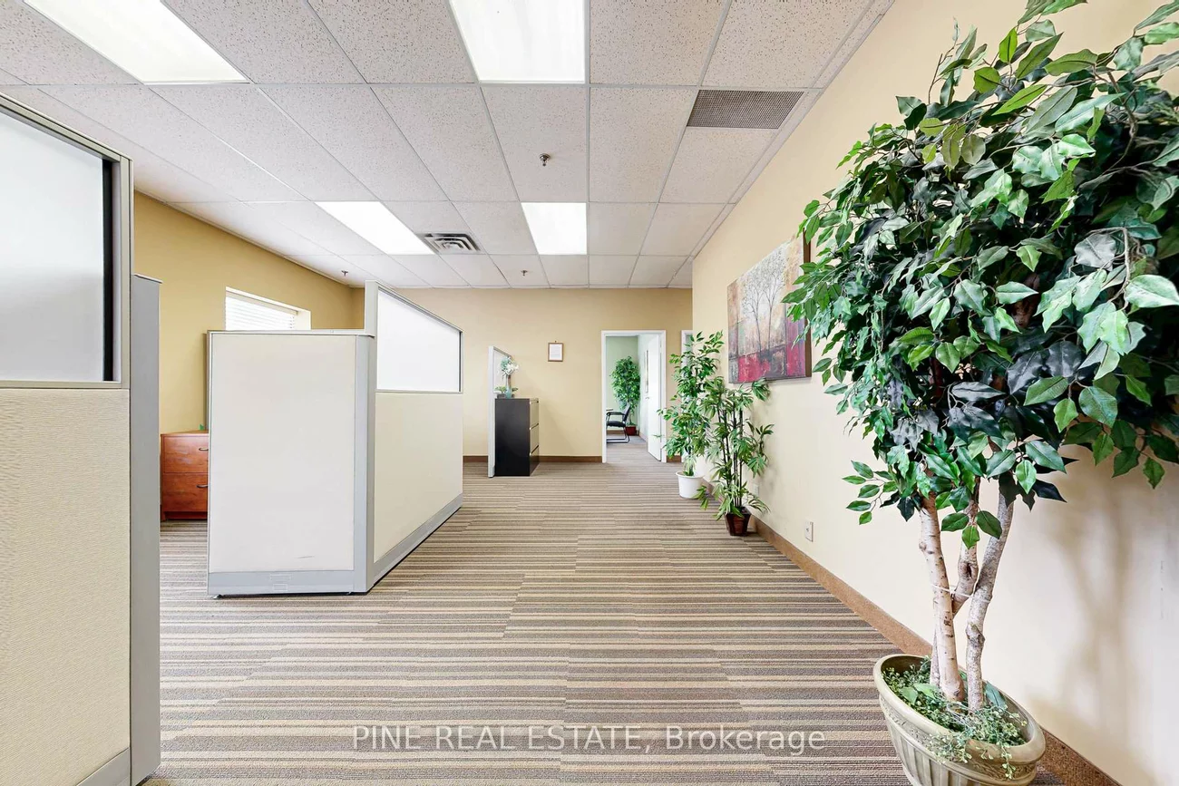61, Advance, Islington-City Centre West, Toronto