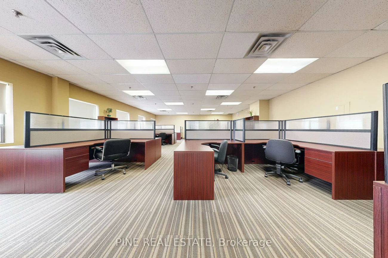 61, Advance, Islington-City Centre West, Toronto