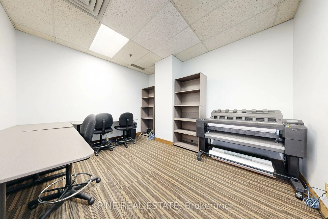 61, Advance, Islington-City Centre West, Toronto