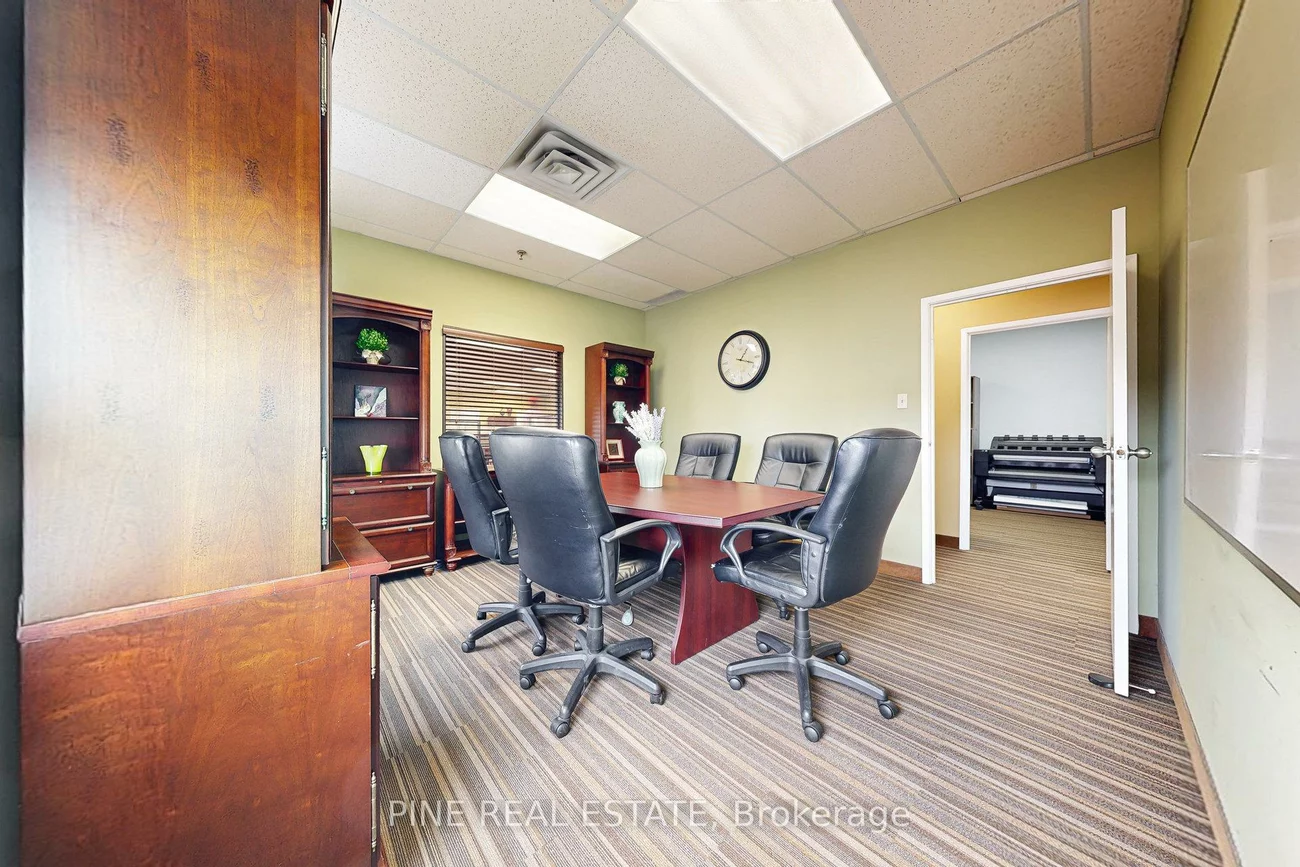61, Advance, Islington-City Centre West, Toronto