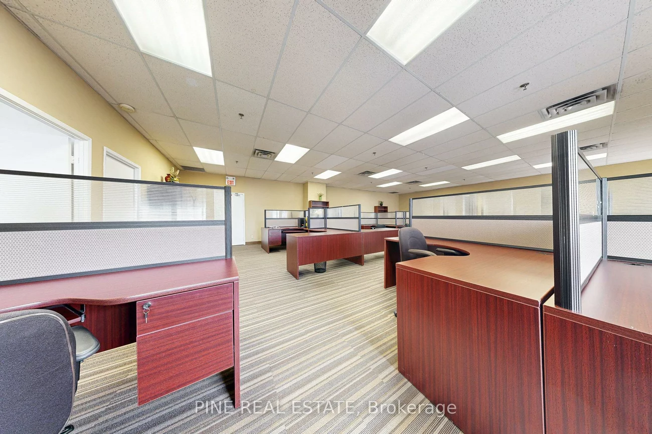 61, Advance, Islington-City Centre West, Toronto