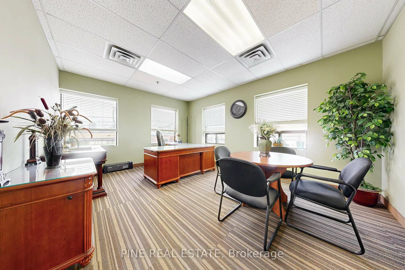 61, Advance, Islington-City Centre West, Toronto