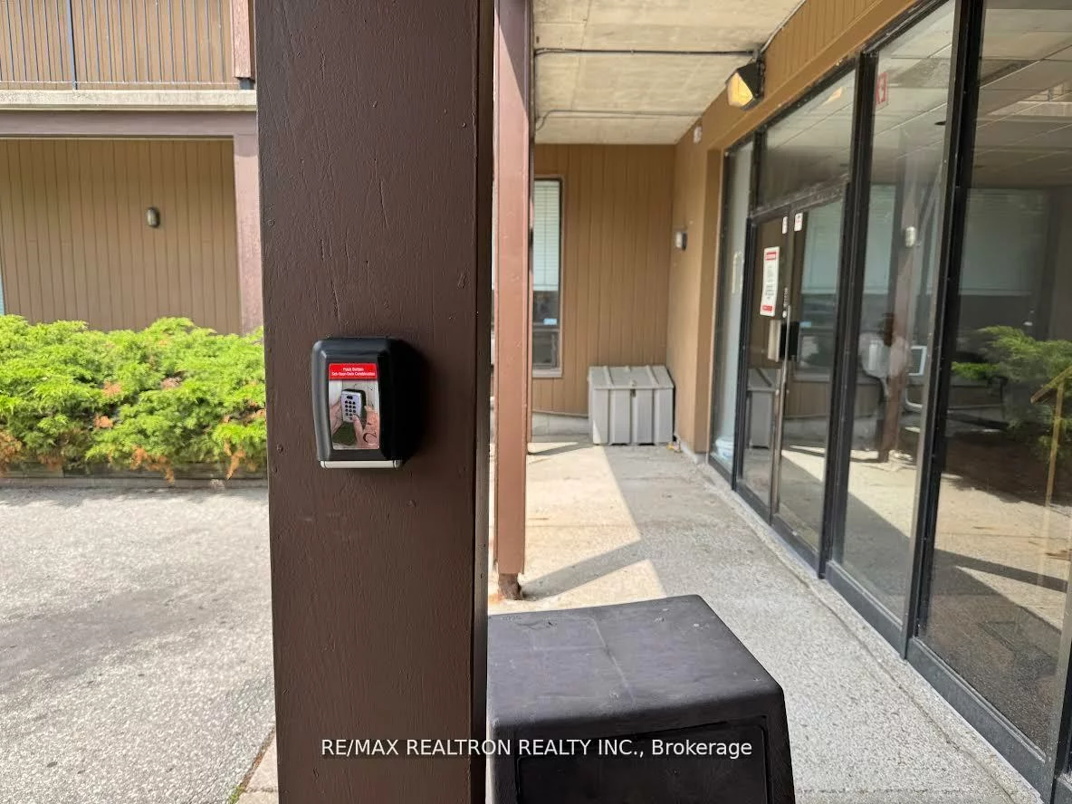 2630, Kipling, Mount Olive-Silverstone-Jamestown, Toronto