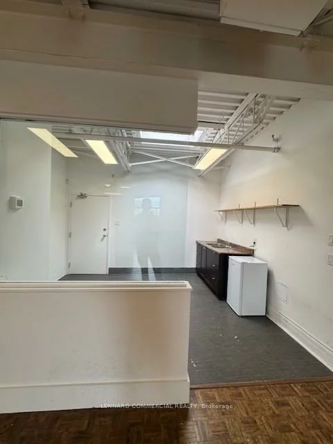 15, Adrian, Weston-Pellam Park, Toronto
