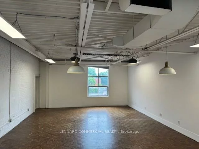 15, Adrian, Weston-Pellam Park, Toronto