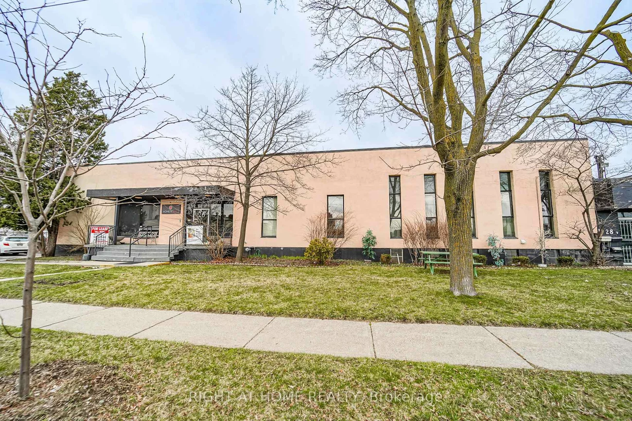 26-30, Six Point, Islington-City Centre West, Toronto