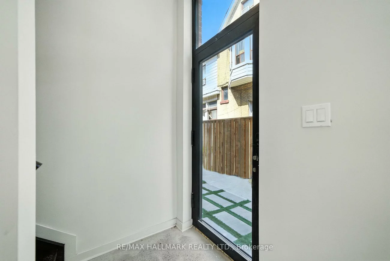 170, Perth, Dovercourt-Wallace Emerson-Junction, Toronto