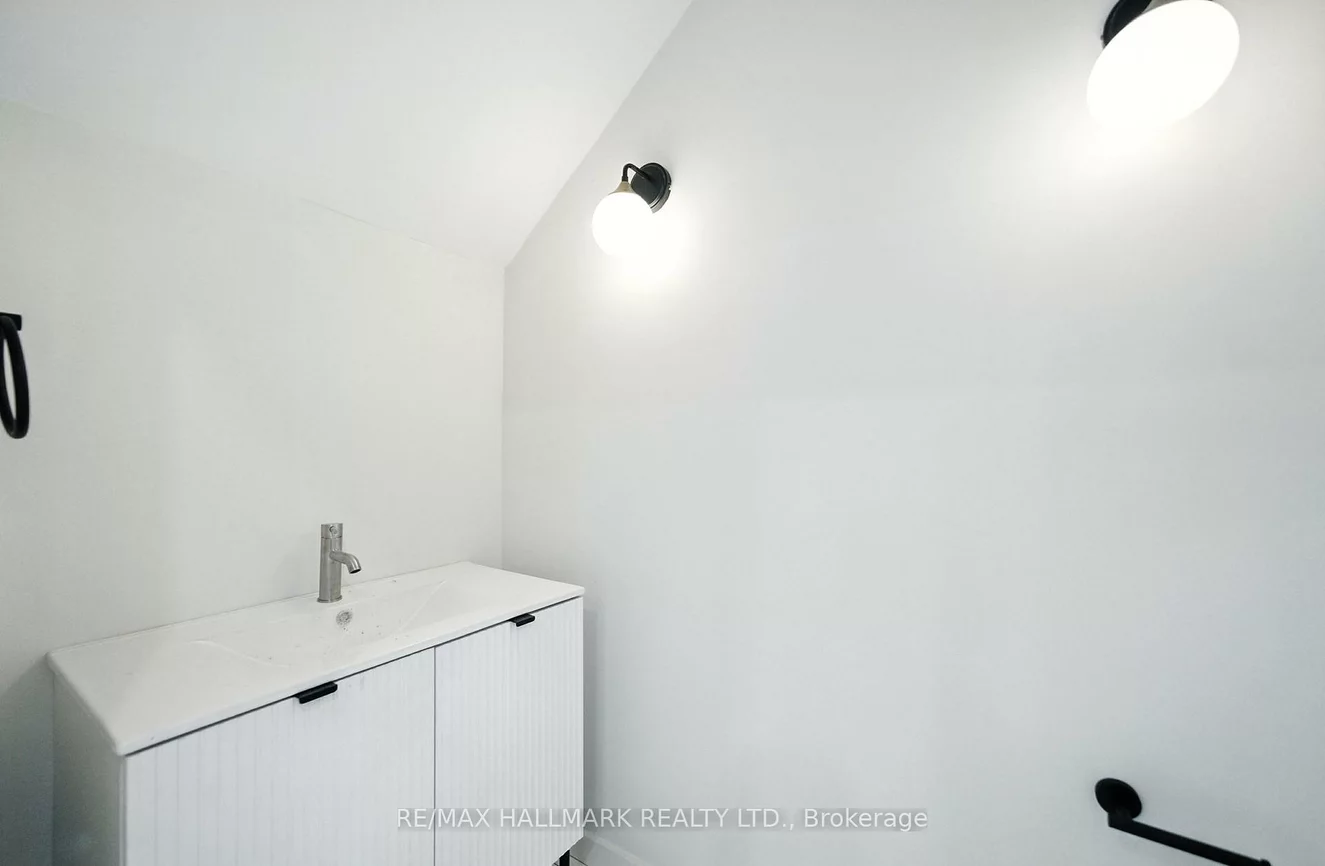 170, Perth, Dovercourt-Wallace Emerson-Junction, Toronto