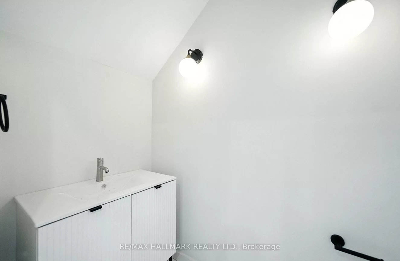 170, Perth, Dovercourt-Wallace Emerson-Junction, Toronto