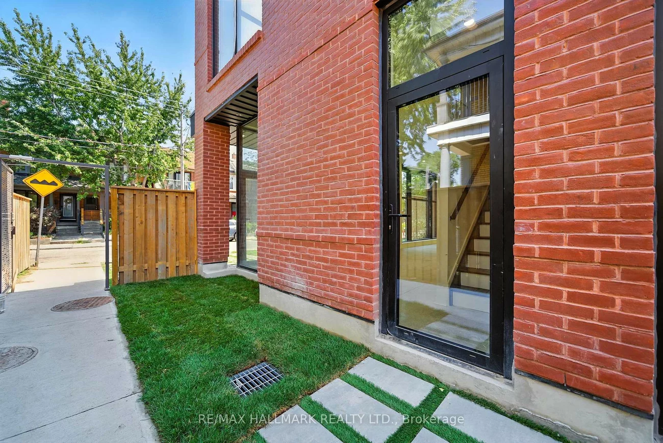 170, Perth, Dovercourt-Wallace Emerson-Junction, Toronto
